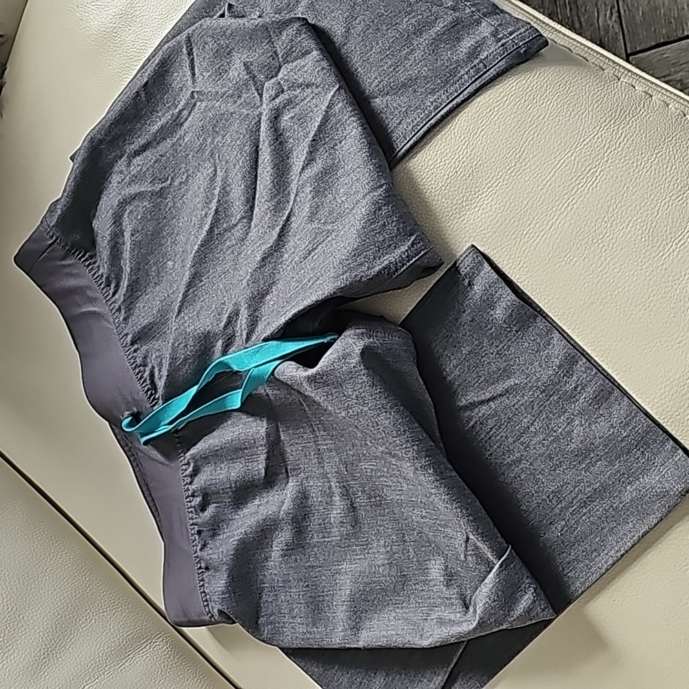 FIGS scrub pants xs petite